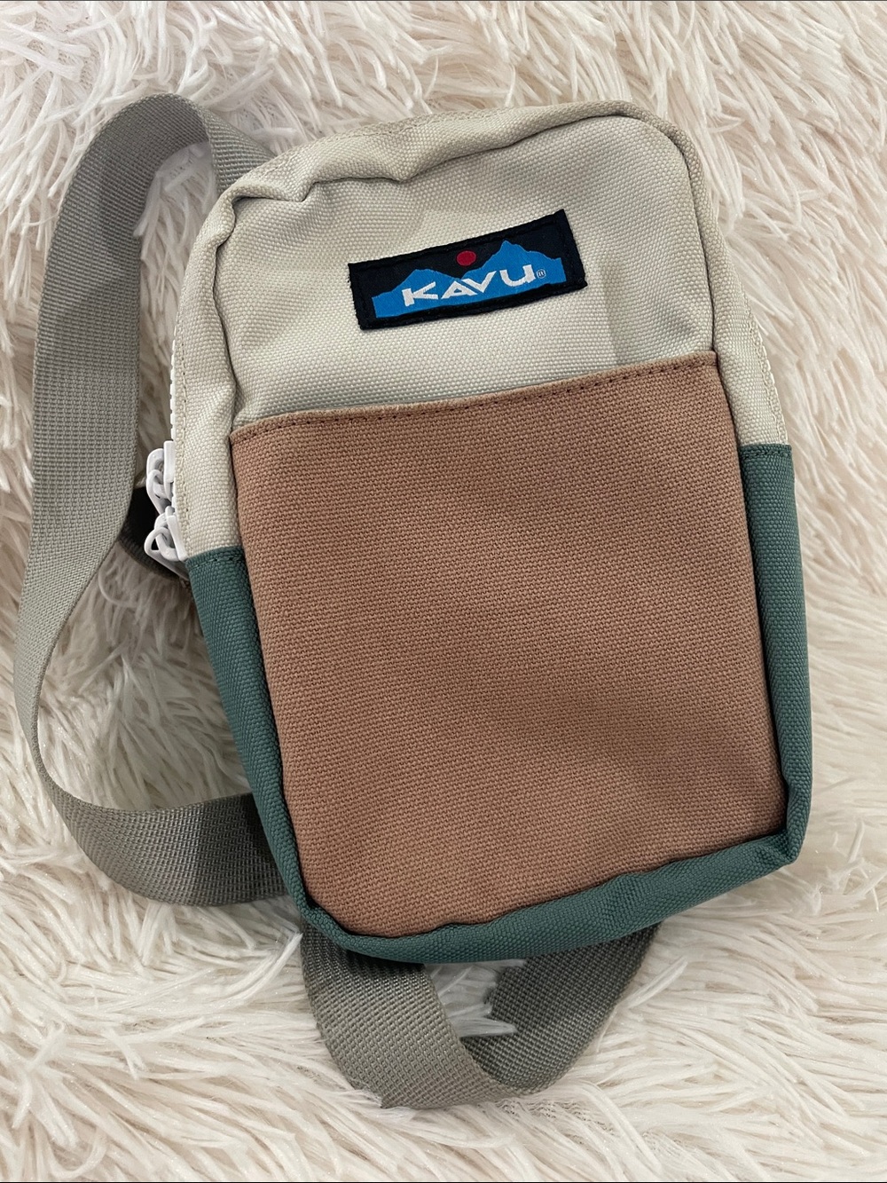 KAVU Unisex Small Crossbody Bag in Beige, Brown & Green